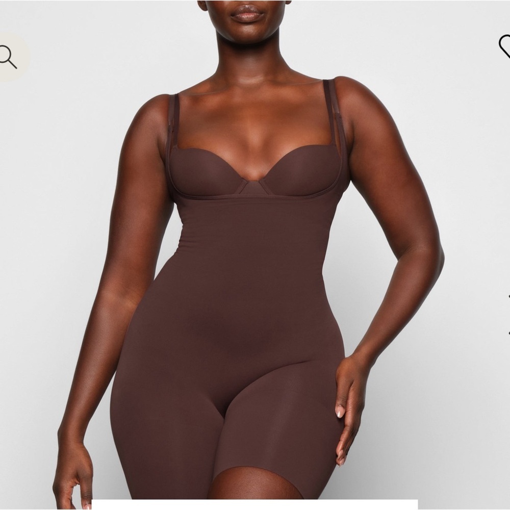 Skims Everyday Sculpt​